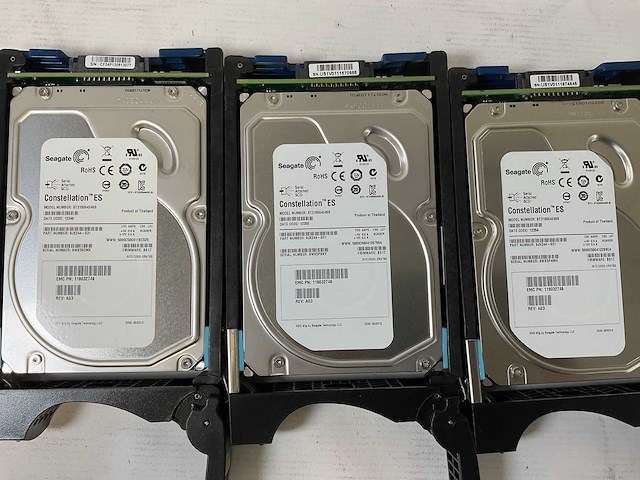 Emc (ktn-stl3) 10x 1 tb sas(st31000424ss) - 1x 1 tb sas(st1000nm0001) disk array enclosure - afbeelding 8 van  9
