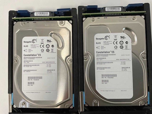 Emc (ktn-stl3) 11x1 tb sas(st1000nm0001) disk array enclosure - afbeelding 2 van  10