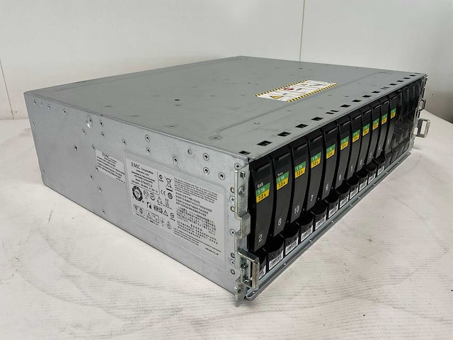 Emc (ktn-stl3) 11x1 tb sas(st1000nm0001) disk array enclosure - afbeelding 4 van  10