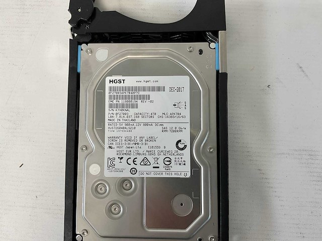 Emc (ktn-stl3) 12x 3 tb sas(st3000nm0023) - 1x 3 tb sas(hus724030als640) - 1x 4 tb sas(0f27003) disk array enclosure storage - afbeelding 11 van  12