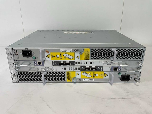 Emc (ktn-stl3) 14x 4 tb sas(0f27003) disk array enclosure storage - afbeelding 8 van  11