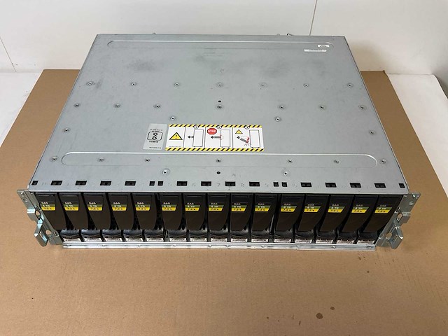 Emc (ktn-stl3) 15x 4 tb sas(0f27003) disk array enclosure - afbeelding 4 van  11