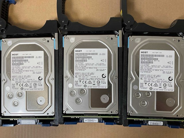 Emc (ktn-stl3) 15x 4 tb sas(0f27003) disk array enclosure - afbeelding 9 van  11