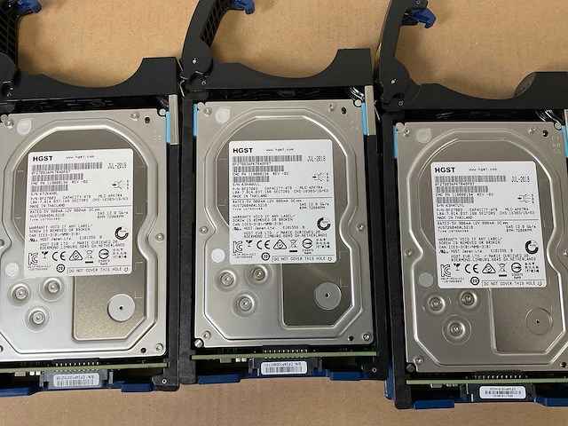 Emc (ktn-stl3) 15x 4 tb sas(0f27003) disk array enclosure - afbeelding 11 van  11