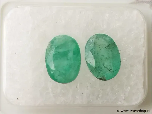 Emerald 1.87ct aig certified - afbeelding 4 van  8