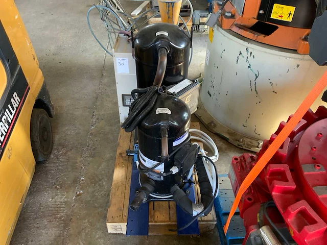 Emerson copeland schroll koelcompressor installatie - afbeelding 3 van  6