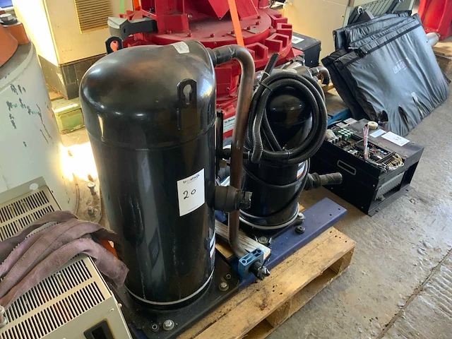 Emerson copeland schroll koelcompressor installatie - afbeelding 4 van  6