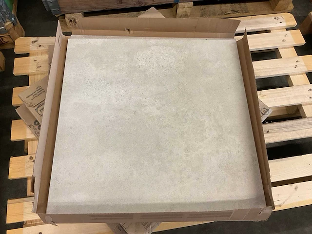 Emilgroup vloertegel ca. 4,3 m² - afbeelding 1 van  3