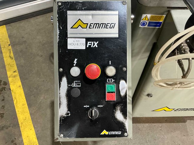 Emmegi - 2001 - afkortcirkelzaagmachine - afbeelding 11 van  12