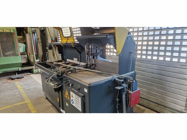 Emmegi - 550 automatica - afkortcirkelzaagmachine - 1995 - afbeelding 4 van  8