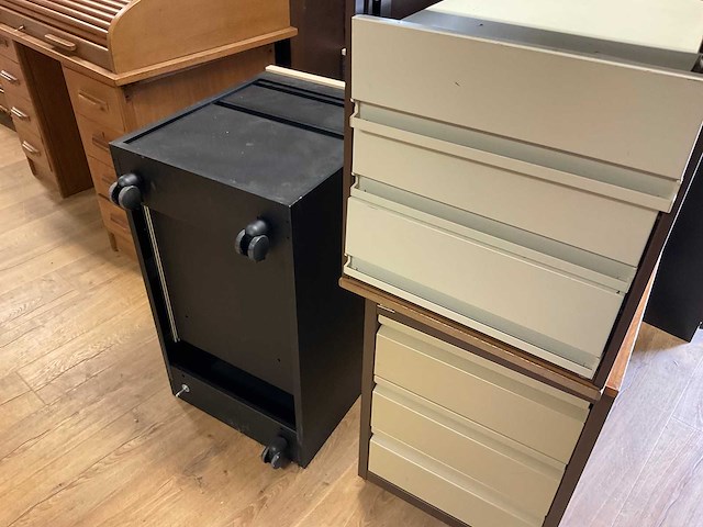 Emmein - bureau - afbeelding 2 van  2