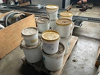Emmer strooizout (13x) - afbeelding 1 van  3