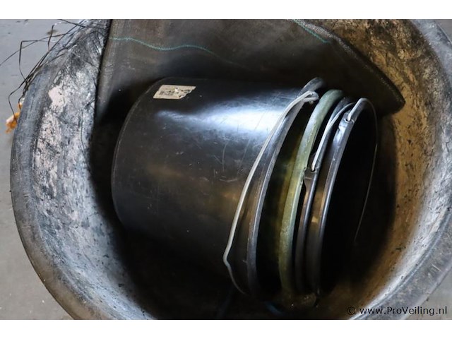 Emmers & speciekuip - afbeelding 2 van  3