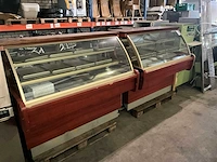 Emondt bakkerij vitrine (2x) - afbeelding 1 van  9