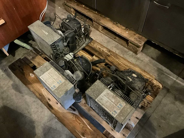 Emondt complete bakkerijwinkel - afbeelding 4 van  12