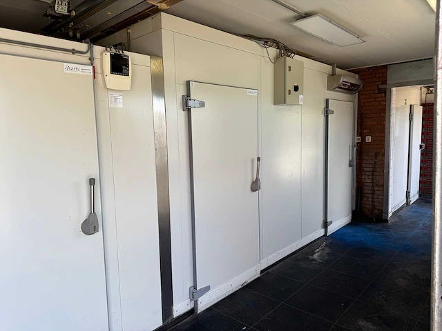 Emondt em-tcs 2-deurs vriezer met in 2024 gereviseerde bitzer koelcompressor - afbeelding 1 van  20