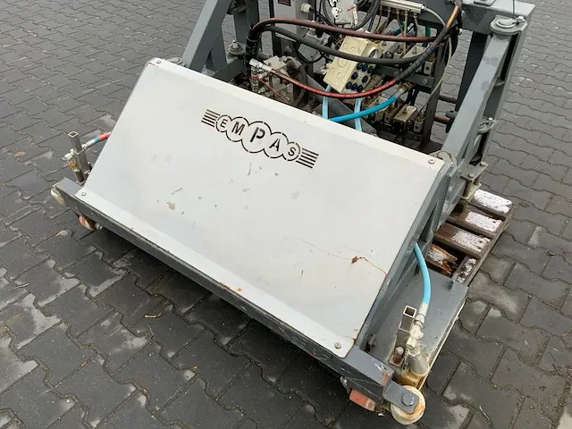 Empas onkruidbrander installatie - afbeelding 19 van  22