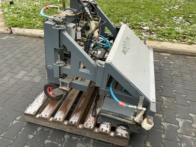 Empas onkruidbrander installatie - afbeelding 22 van  22