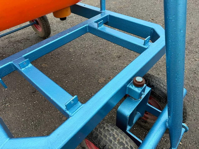 Empas tankwagen - afbeelding 10 van  11