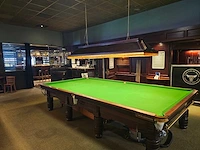 Enbild - wedstrijd snookertafel met verlichting