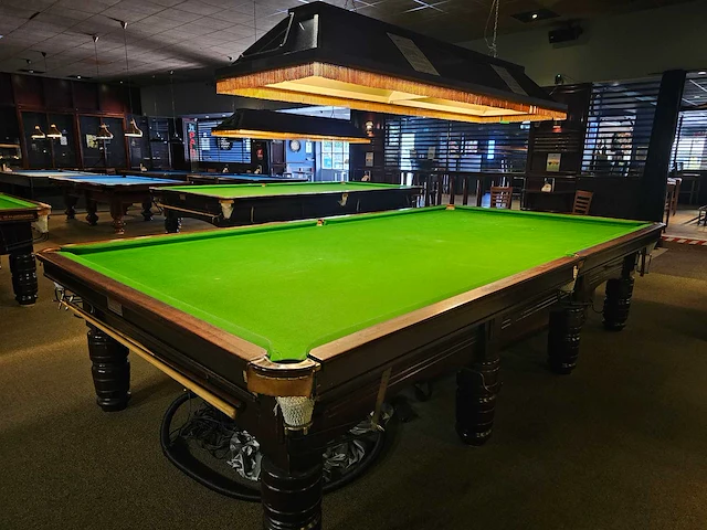 Enbild - wedstrijd snookertafel met verlichting - afbeelding 1 van  6