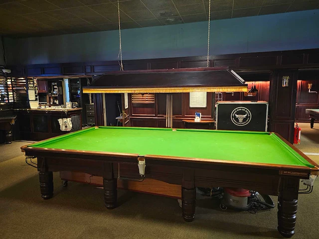 Enbild - wedstrijd snookertafel met verlichting - afbeelding 1 van  6