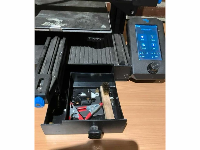 Ender 3-v2 3d printer - afbeelding 9 van  10