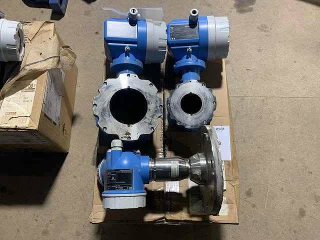 Endress + hauser promag 10 elektromagnetische flowmeter (2x) - afbeelding 1 van  7