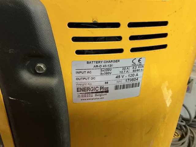 Energic plus - 48v 120a - acculaders - afbeelding 2 van  2