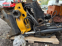 Engcon - 2011 - ec20b-cw30 - draaikantelstuk - afbeelding 3 van  10