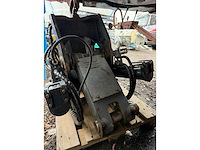 Engcon - 2011 - ec20b-cw30 - draaikantelstuk - afbeelding 10 van  10