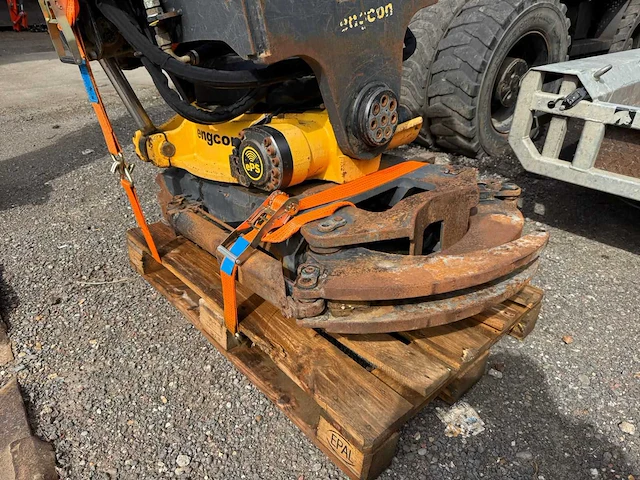 Engcon - 2020 - 233sp-qs80cr - tiltrotator - afbeelding 5 van  11
