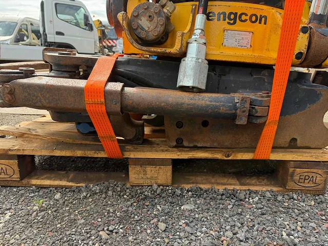 Engcon - 2020 - 233sp-qs80cr - tiltrotator - afbeelding 8 van  11