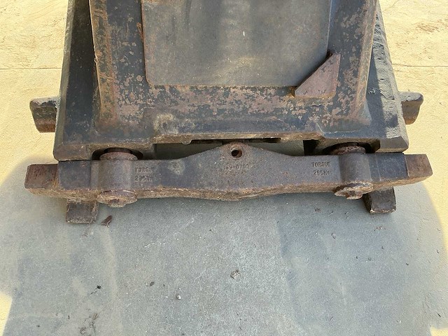 Engcon ec20 cw300w tiltrotator - afbeelding 7 van  26