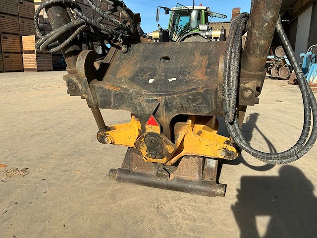 Engcon ec20 cw300w tiltrotator - afbeelding 23 van  26