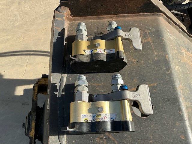 Engcon ec20 cw300w tiltrotator - afbeelding 2 van  26