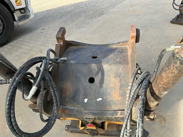 Engcon ec20 cw300w tiltrotator - afbeelding 18 van  26