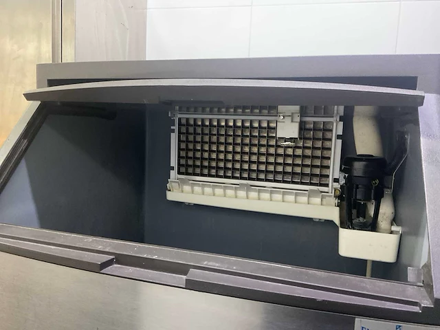 Engelen-heere qd0272a ijsblokjesmachine op onderstel - afbeelding 9 van  9