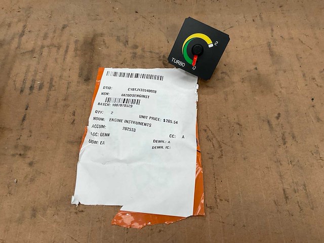 Engine instruments (2x) - afbeelding 1 van  3