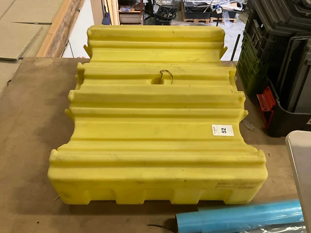 Enpac 340 poly-stacker kunststof vaten onderstel - afbeelding 2 van  3