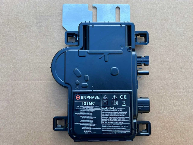 Enphase - iq8mc - micro-omvormer (6x) - afbeelding 1 van  3