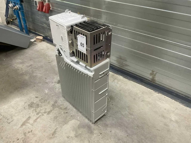 Enphase b03-t01-int00-1-2 batterijopslag - afbeelding 2 van  7