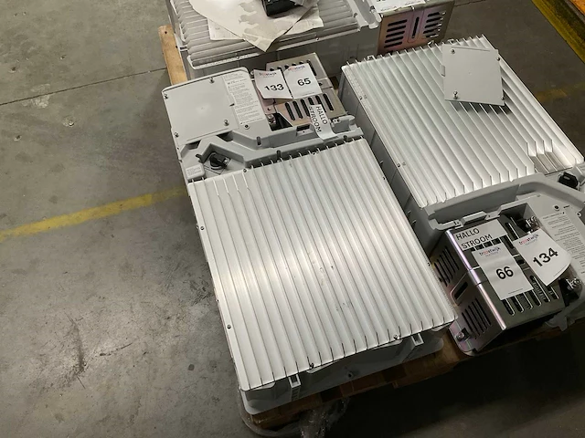 Enphase b03-t01-int00-1-2 batterijopslag - afbeelding 8 van  8