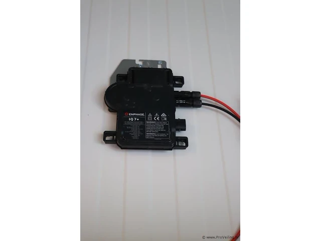 Enphase iq7+ omvormer - afbeelding 1 van  2