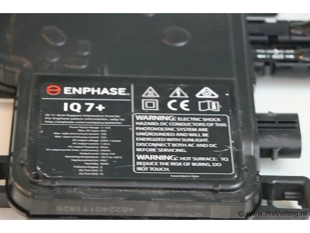 Enphase iq7+ omvormer - afbeelding 2 van  2
