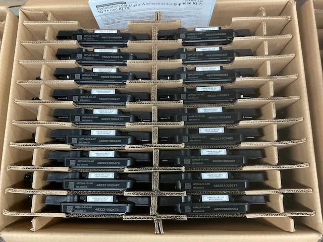 Enphase iq7plus-72-2-int micro omvormer (18x) - afbeelding 4 van  4