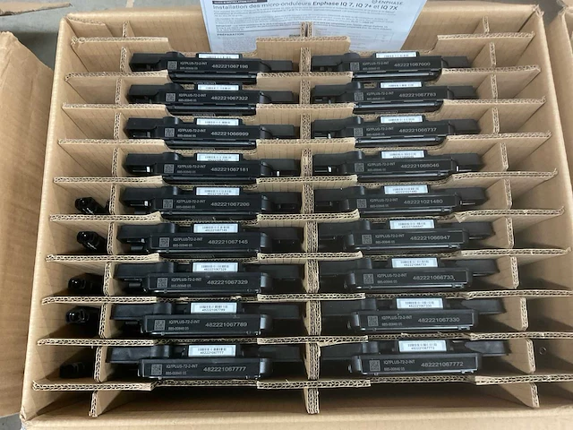 Enphase iq7plus-72-2-int micro omvormer (18x) - afbeelding 4 van  4
