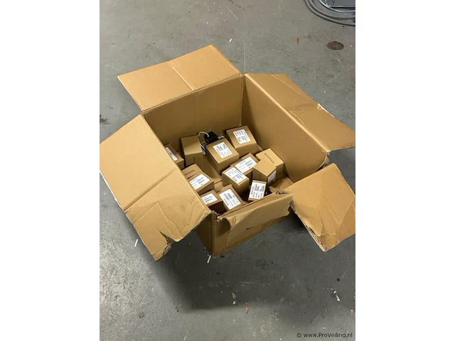 Enphase q-relay-1p-int - partij - afbeelding 1 van  3