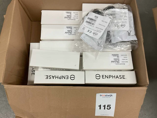 Enphase, tdk, goodwe communicatie kit, ringkern, wifi kit zonnepanelen installatie materialen - afbeelding 2 van  8