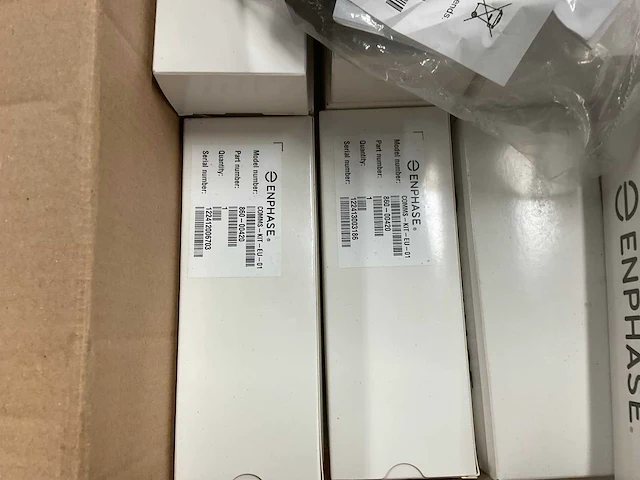 Enphase, tdk, goodwe communicatie kit, ringkern, wifi kit zonnepanelen installatie materialen - afbeelding 3 van  8